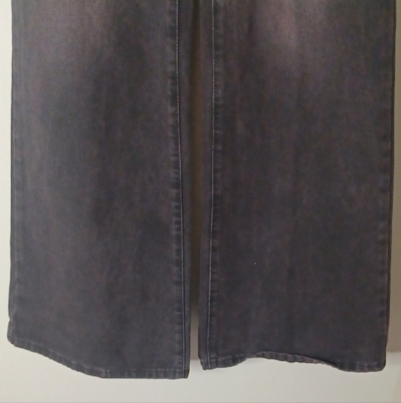 Women's Chic Black Wide-Leg Pants - Picture 9 of 14
